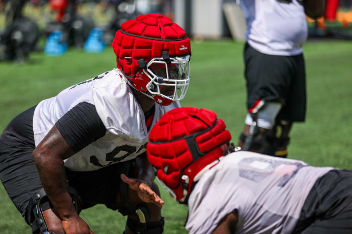 Warren Brinson prepares to give his teammate a look.